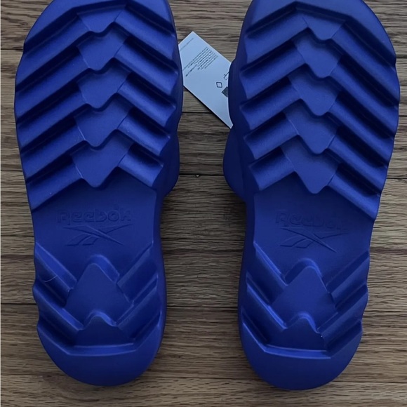 REEBOK X CARDI B BLUE CASUAL CHUNKY SLIDES FOR WOMEN BRAND NEW SIZE 9 - Picture 5 of 8